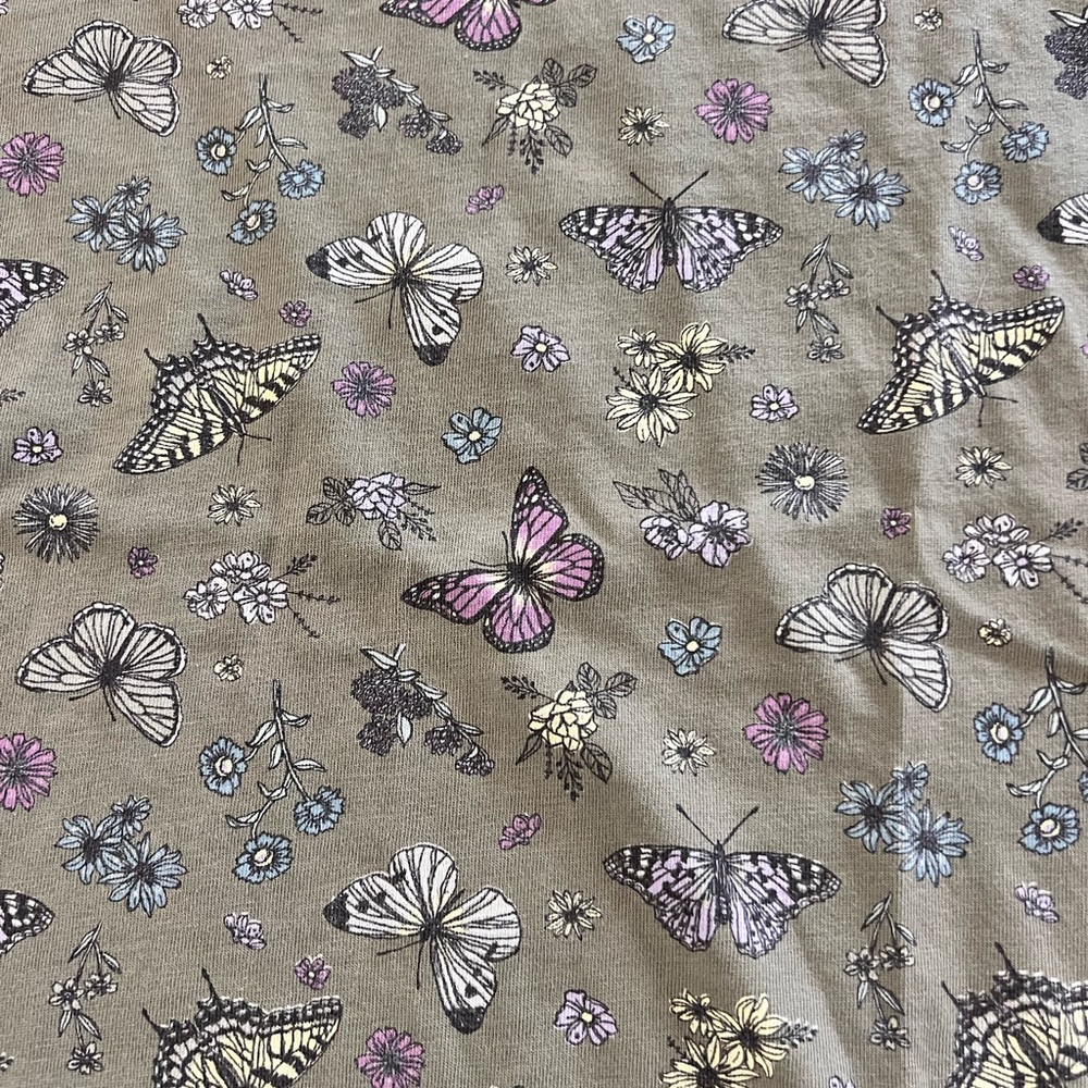 NWOT Life if Good Olive Green Butterfly nature graphic Print boxy Tee shirt L - Picture 2 of 6